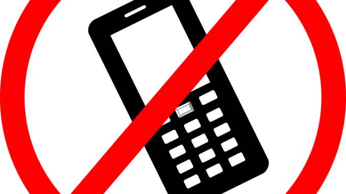 Divieto telefono